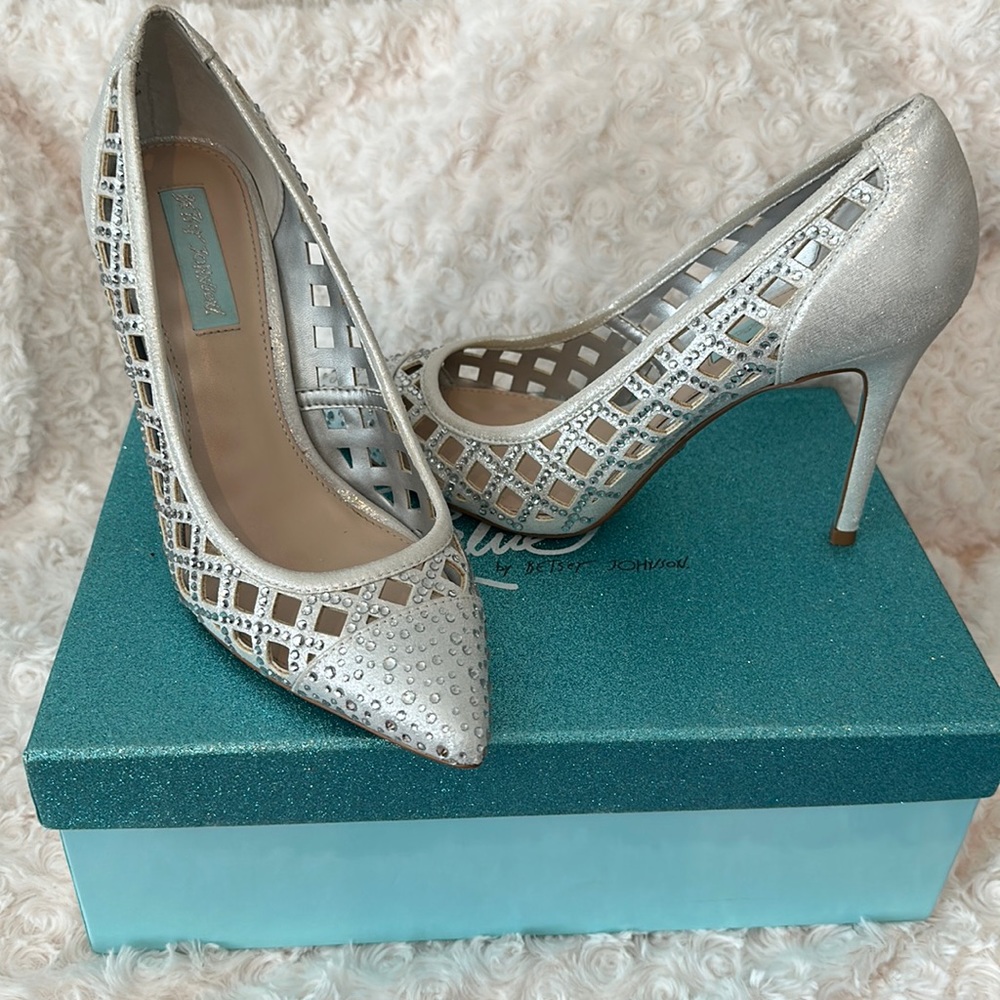 Betsy Johnson Amelia Pump